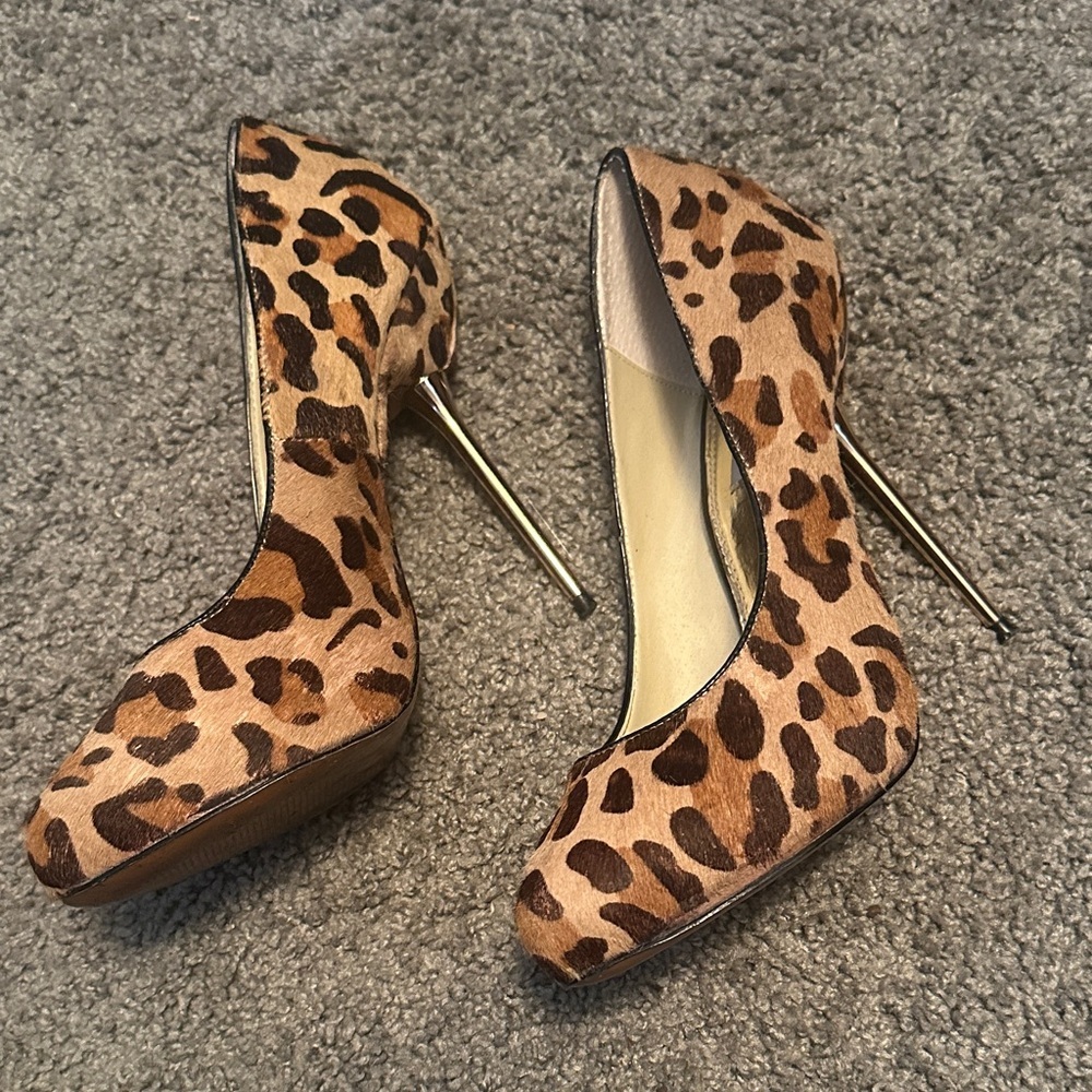Steve Madden Leopard-Print Pointed Toe Pumps - Brown/Tan - Picture 2 of 6